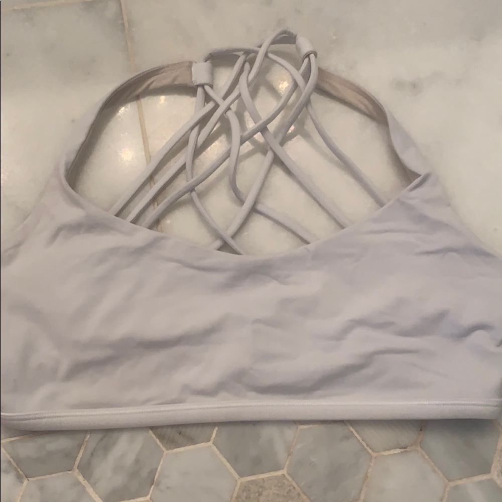 sports bra